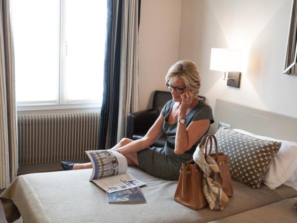 Logis Hôtel - La Résidence du Berry : photo 1 de la chambre chambre lits jumeaux