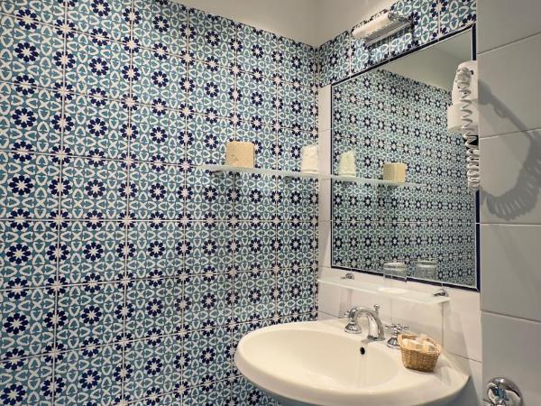 Hotel Villa Di Sorrento : photo 3 de la chambre chambre double ou lits jumeaux