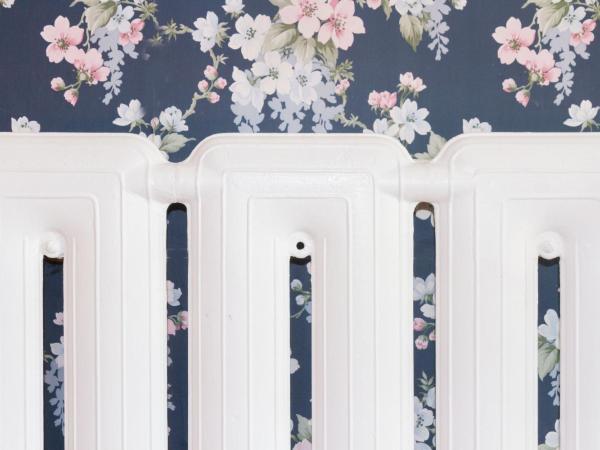 Hotel Beau Séjour Lucerne : photo 7 de la chambre chambre double avec balcon et salle de bains commune