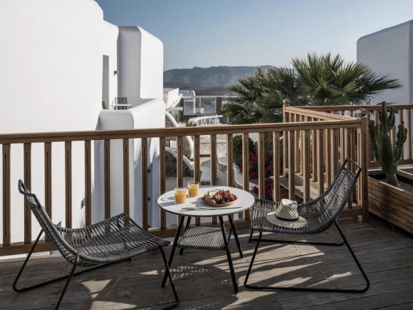 A Hotel Mykonos : photo 2 de la chambre suite junior