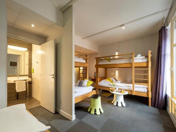 Ciarus : photo 3 de la chambre chambre quadruple avec salle de bains privative