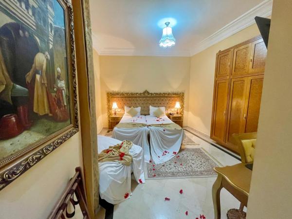 Royal Victoria - Ex British Embassy : photo 1 de la chambre chambre triple