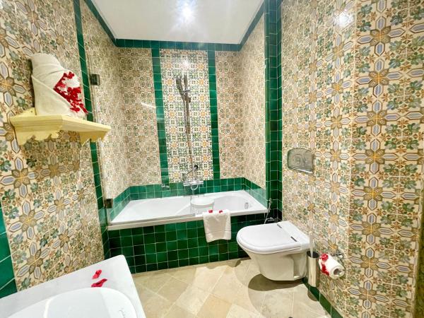 Royal Victoria - Ex British Embassy : photo 7 de la chambre chambre lits jumeaux