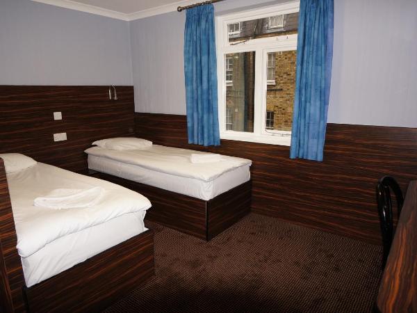 Crestfield Hotel : photo 7 de la chambre chambre lits jumeaux