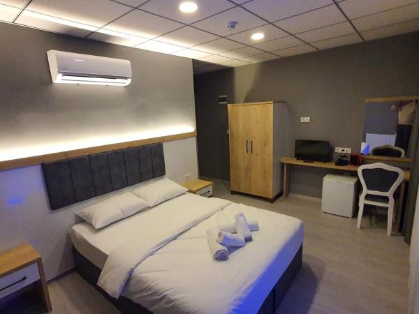 ÖZTÜRKS HOTEL : photo 3 de la chambre chambre double standard
