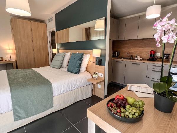 Hôtel & Lodges Moby Dick : photo 2 de la chambre maison de plage - location