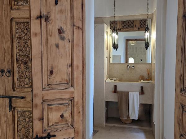 Riad Dar Eternity : photo 4 de la chambre chambre double supérieure