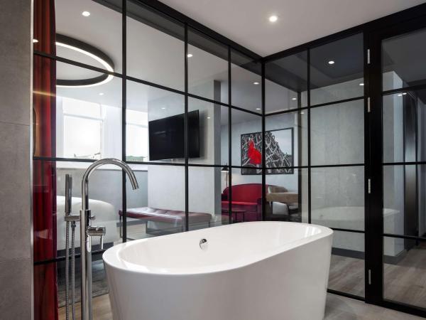 Radisson RED Hotel, Liverpool : photo 4 de la chambre suite - vue st georges