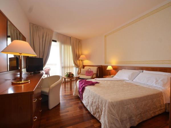 Savoy Beach Hotel & Thermal Spa : photo 7 de la chambre chambre standard avec balcon