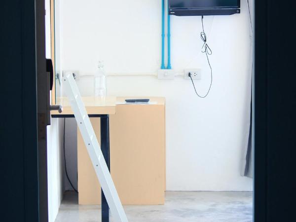 To Zleep Hotel Khaolak : photo 9 de la chambre chambre lit king-size - vue sur montagne