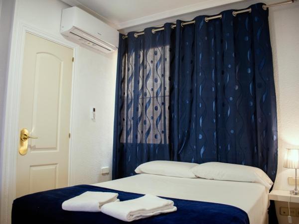 Hostal Ártico : photo 4 de la chambre chambre double avec salle de bains privative