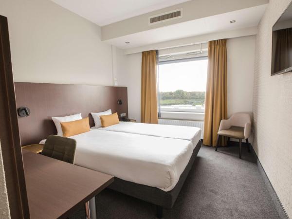 Flonk Hotel Groningen Zuid, BW Signature Collection : photo 1 de la chambre chambre lits jumeaux