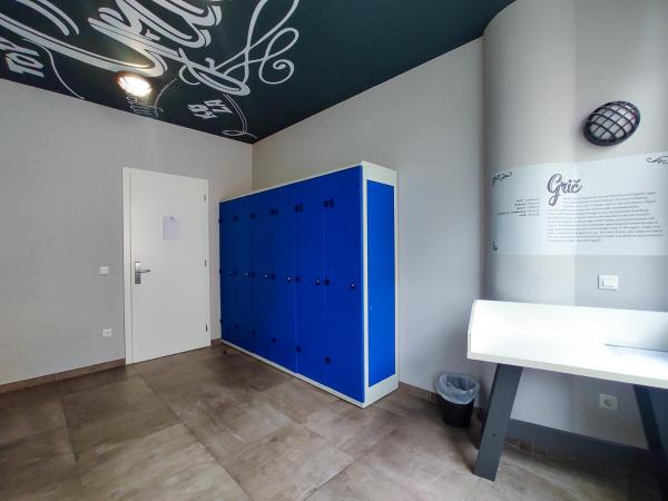 Main Square Hostel : photo 1 de la chambre lit dans dortoir pour femmes de 6 lits