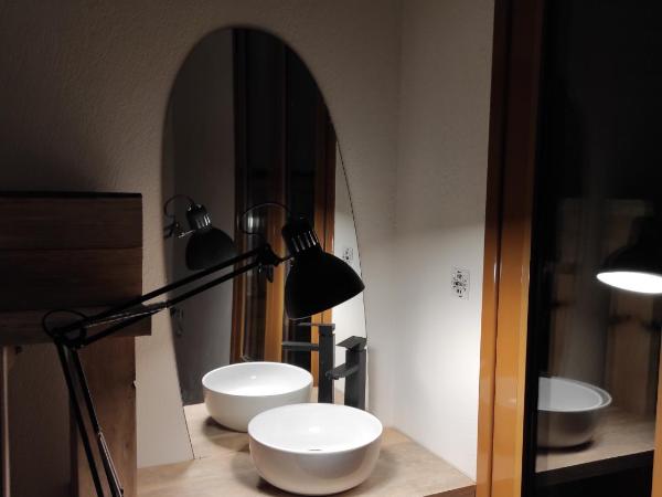 180 mountain lodge : photo 1 de la chambre chambre double ou lits jumeaux standard - vue sur jardin