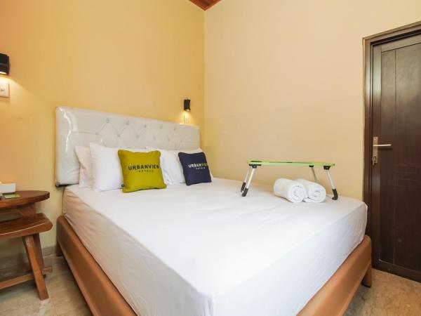 Urbanview Hotel Cantee Halim Perdanakusuma by RedDoorz : photo 2 de la chambre chambre double supérieure