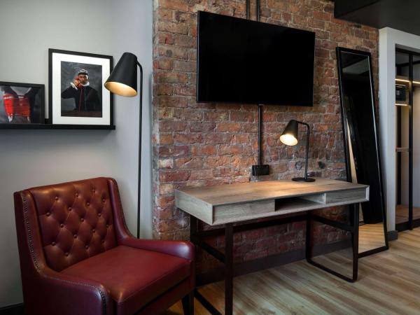 Radisson RED Hotel, Liverpool : photo 4 de la chambre chambre supérieure - vue st georges