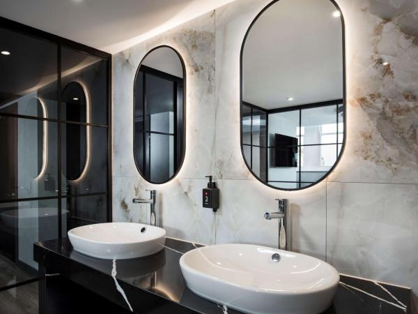 Radisson RED Hotel, Liverpool : photo 7 de la chambre suite - vue st georges