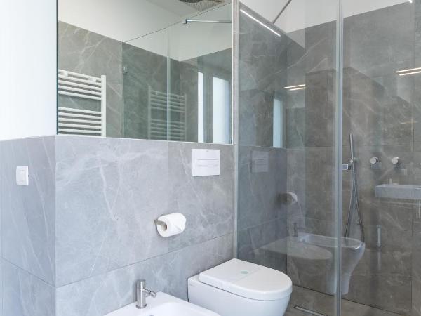 Dimora Doria d'Angri : photo 9 de la chambre suite lit king-size avec balcon