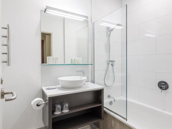 CityLife Wellington : photo 5 de la chambre suite 2 chambres excécutive avec 1 lit queen-size et 2 lits simples