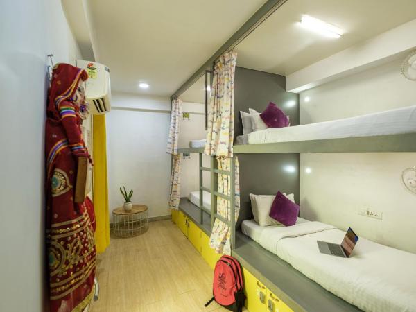 Moustache Hostel, Jaipur : photo 2 de la chambre dortoir mixte supérieur de 4 lits avec climatisation