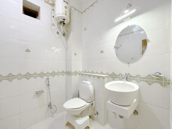 Hostel Mantra : photo 6 de la chambre chambre double de luxe avec salle de bains privative