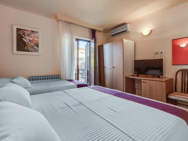 Hotel Marinko : photo 6 de la chambre chambre triple standard