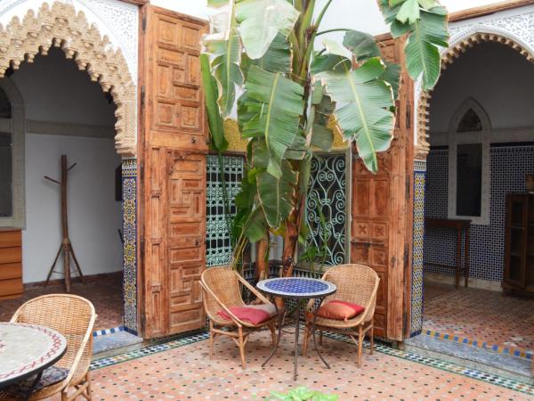 Riad Kasbah : photo 7 de la chambre chambre double deluxe (2 adultes + 1 enfant)