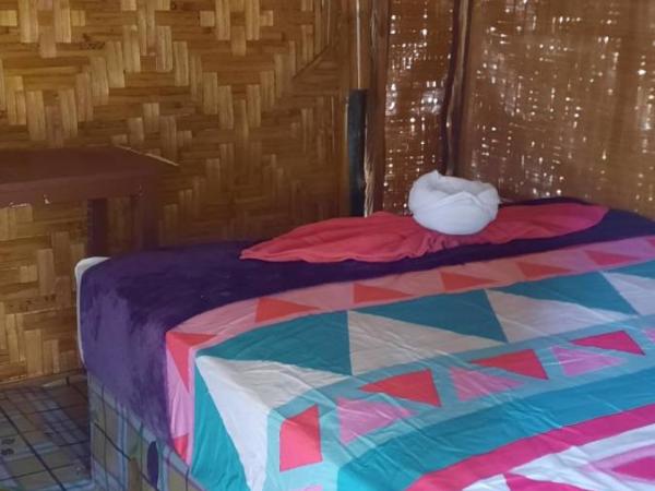 chill chill long beach hostel : photo 1 de la chambre bungalow