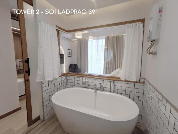 Double Bed Hotel : photo 4 de la chambre chambre double deluxe avec baignoire