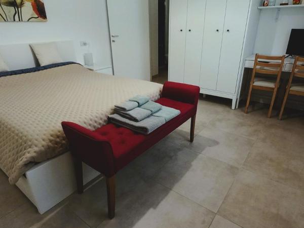 Green Stay Bergamo : photo 9 de la chambre chambre double standard