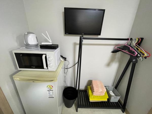 Twin Rabbit Guesthouse : photo 7 de la chambre chambre quadruple avec salle de bains privative