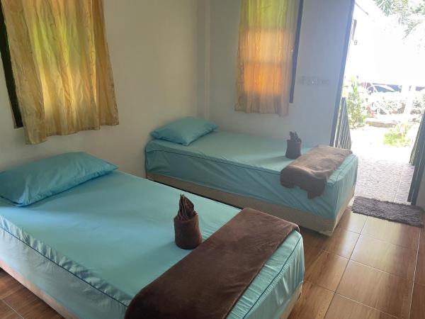 Lonely Beach Pool Resort : photo 3 de la chambre chambre double