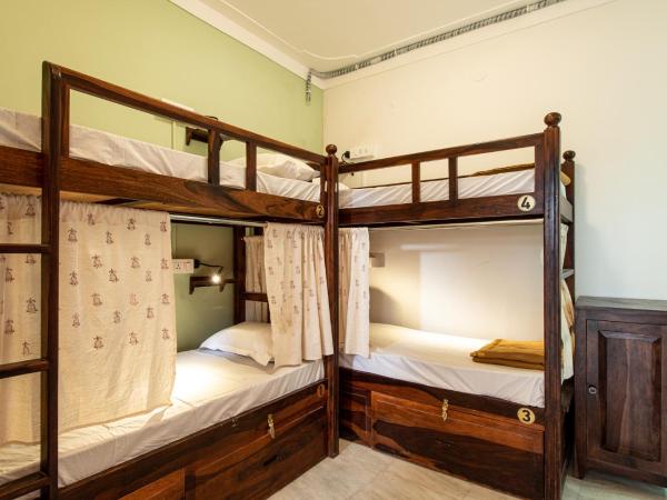 Hostel Mantra : photo 2 de la chambre lit dans dortoir pour femmes de 4 lits