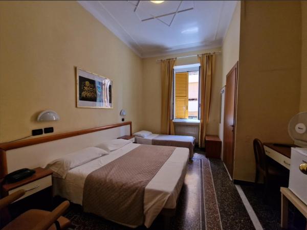 Albergo Boccadasse : photo 1 de la chambre chambre triple