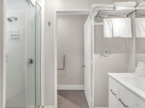 Capital Lodge Motor Inn : photo 8 de la chambre chambre familiale