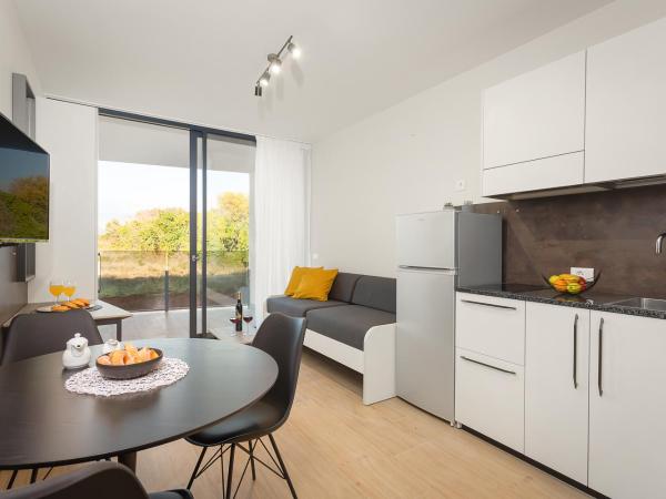 Residence Del Mar Emotion : photo 1 de la chambre studio avec balcon (2 personnes)