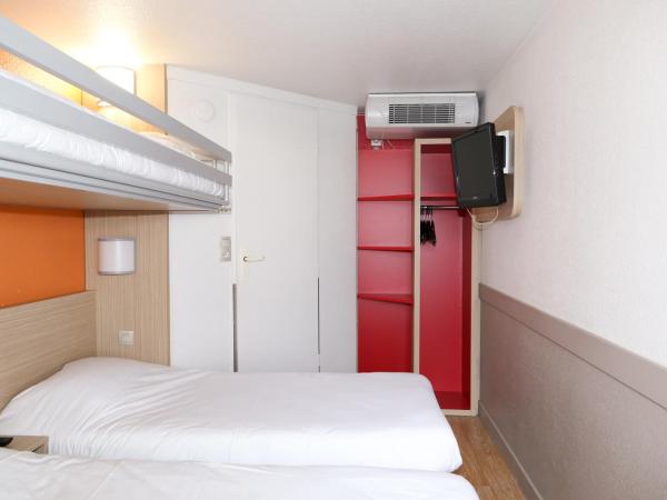 Premiere Classe Arles : photo 4 de la chambre chambre triple