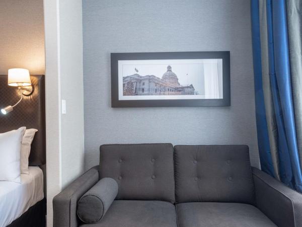 Sandman Signature Edmonton South Hotel : photo 4 de la chambre grande chambre avec 2 lits queen-size