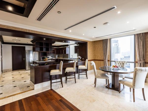 Roda Amwaj Suites Jumeirah Beach Residence : photo 6 de la chambre appartement de grand standing avec piscine privée 