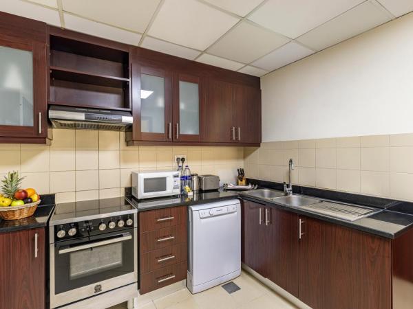 Roda Amwaj Suites Jumeirah Beach Residence : photo 7 de la chambre hébergement 3 chambres avec piscine privée