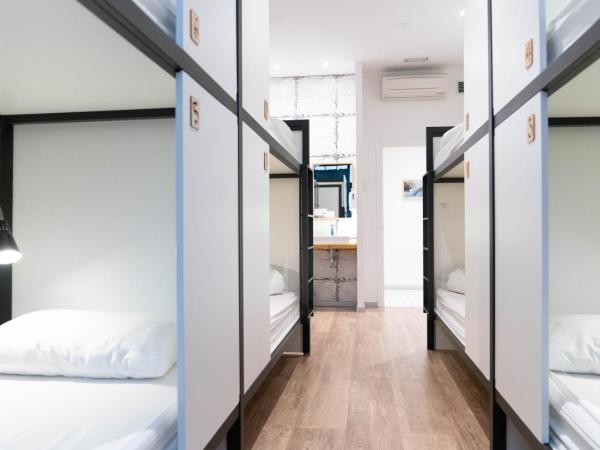 Koba Hostel : photo 2 de la chambre lit dans dortoir pour femmes de 8 lits