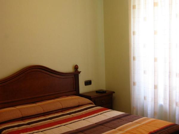 Hostal Granada : photo 4 de la chambre chambre double