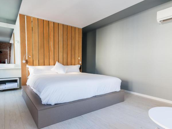 B&B HOTEL Madrid Centro Fuencarral 52 : photo 6 de la chambre chambre double supérieure