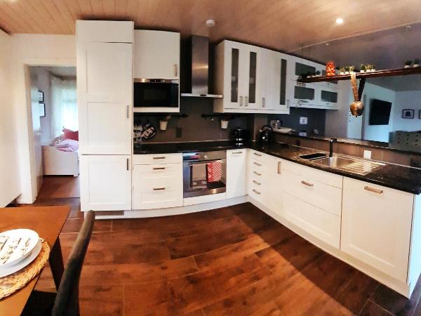 Adventure Guesthouse Interlaken : photo 1 de la chambre bungalow familial