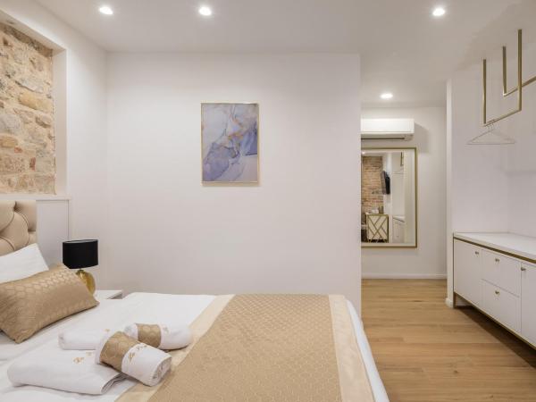 Le Premier Luxury Rooms : photo 3 de la chambre chambre double deluxe