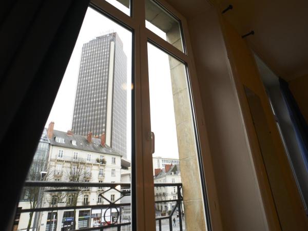 Hotel Le Petit Duquesne : photo 6 de la chambre chambre double