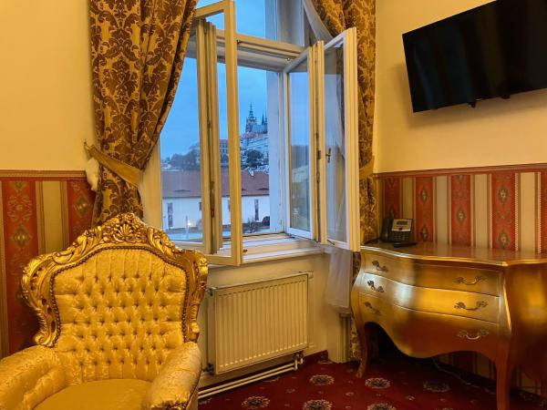 Hotel Klarinn Prague Castle : photo 2 de la chambre appartement deluxe