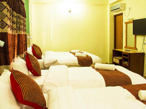 Hotel Adam : photo 5 de la chambre chambre familiale