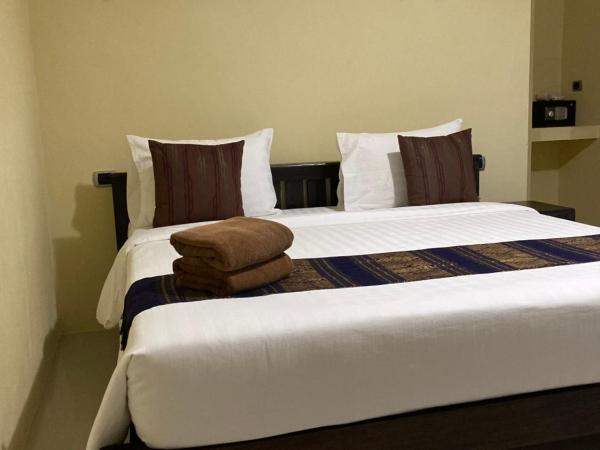 Serene Lanta Resort : photo 3 de la chambre chambre double deluxe