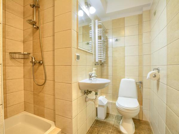 Rezydencja Karnat I i II : photo 2 de la chambre chambre lits jumeaux standard